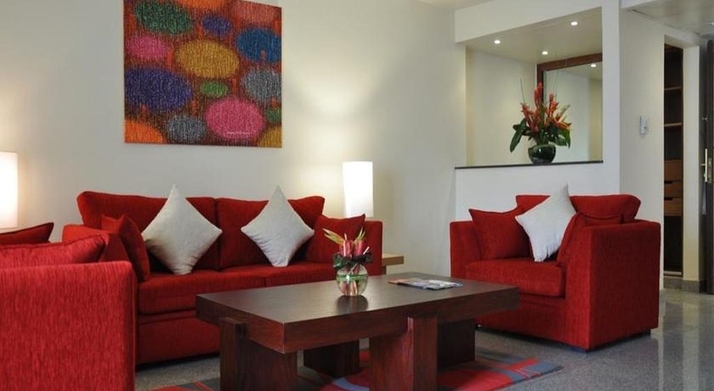 לגוס Eko Hotel Main Building מראה חיצוני תמונה