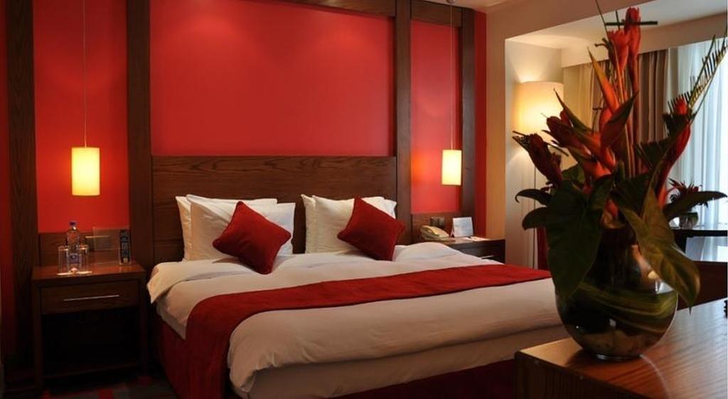 לגוס Eko Hotel Main Building מראה חיצוני תמונה