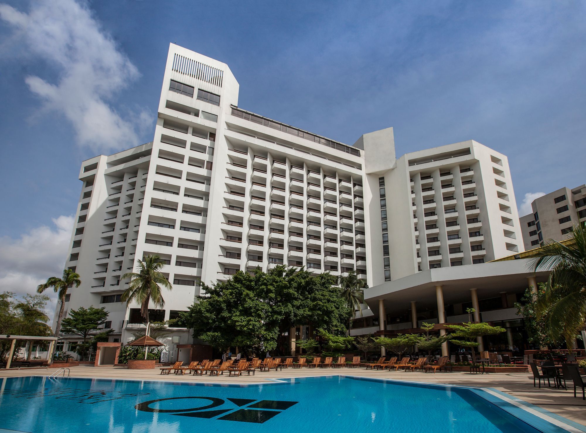 לגוס Eko Hotel Main Building מראה חיצוני תמונה