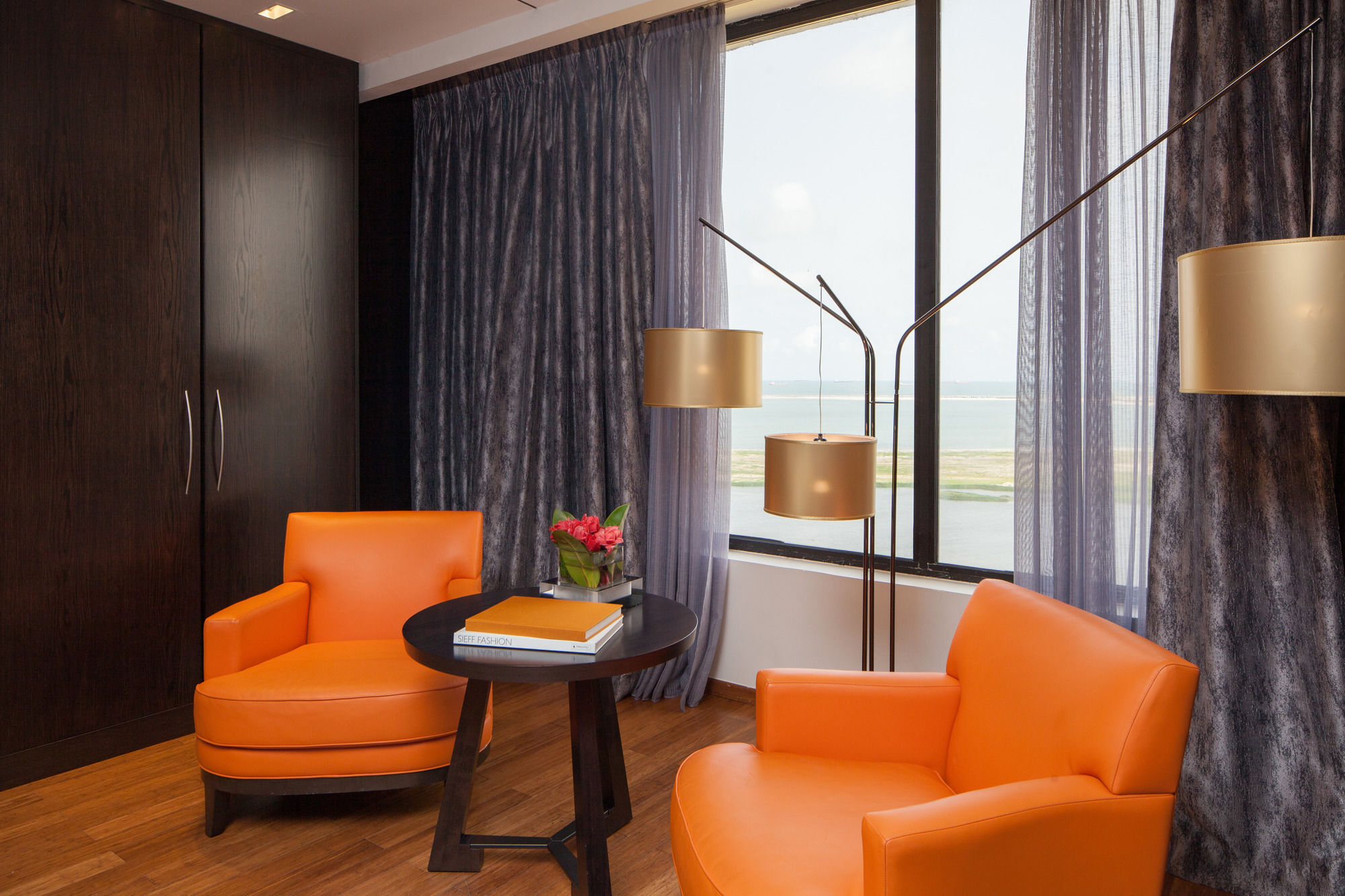 לגוס Eko Hotel Main Building מראה חיצוני תמונה